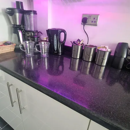 Appartamento Stylish & Modern 2 Bed House With Free Parking Leeds Leeds  Esterno foto